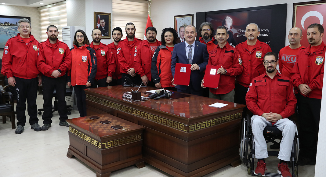 PAMUKKALE’DEN AKUT’A BÜYÜK DESTEK