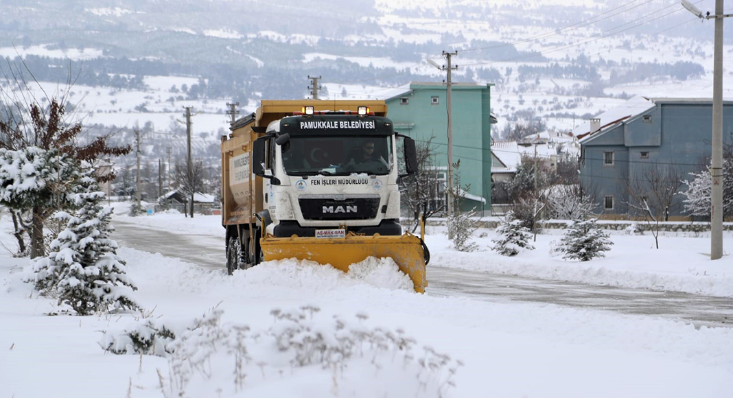 PAMUKKALE’DE KARLA MÜCADELE