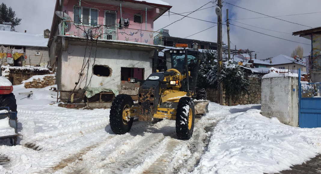 PAMUKKALE’DE YOLLAR AÇILDI