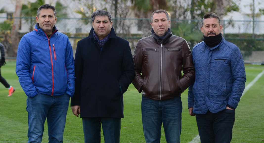 HOROZ’DA FUTBOLCULAR PARALANACAK