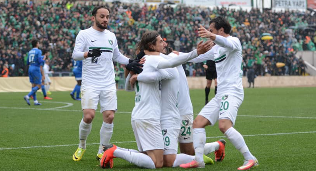 DENİZLİSPOR’DA KÖTÜ TEZAHÜRATA CEZA