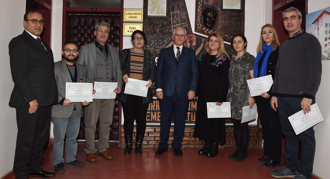 ÖĞRETMENLERE BAŞARI BELGESİ