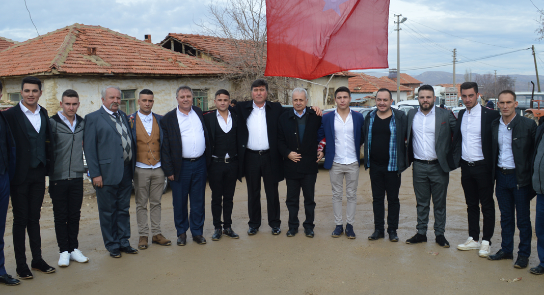 ÜMİT BAHTİYAR SAHAYA İNDİ