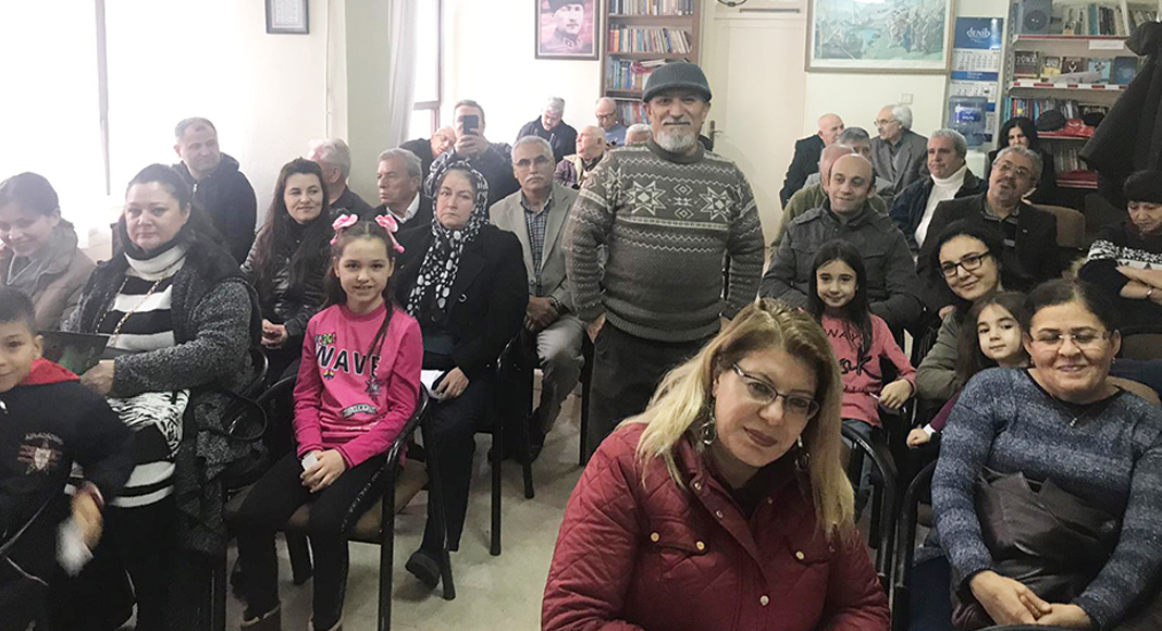 GÖNÜLLERİNCE ŞİİRLERİNİ SÖYLEDİLER