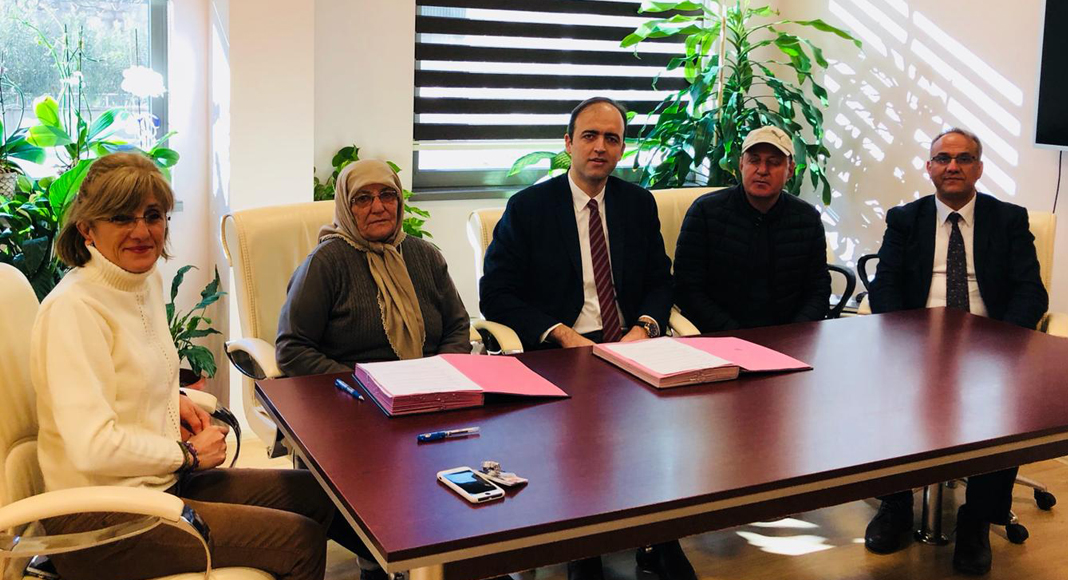 PAÜ HASTANESİ’NE BAĞIŞLAR SÜRÜYOR