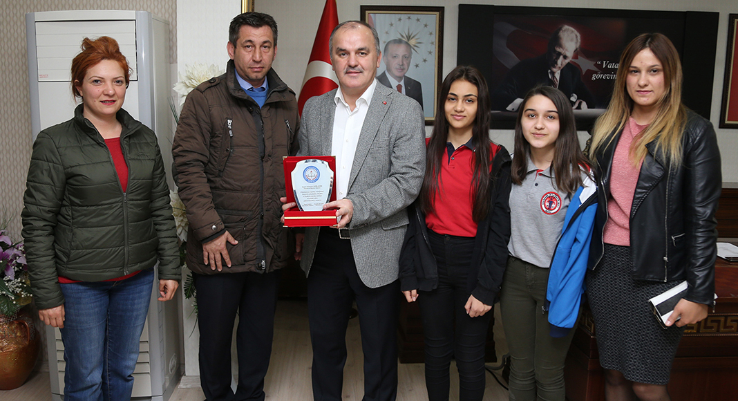 ÖĞRENCİLERDEN GÜRLESİN’E TEŞEKKÜR