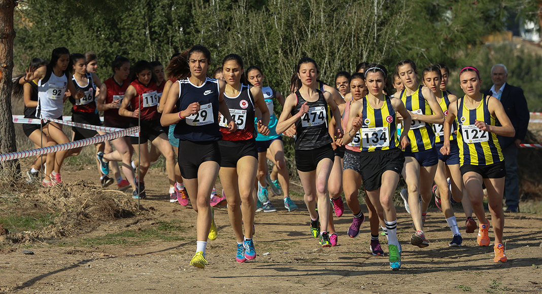 PAÜ, KROS FİNALİNE EV SAHİPLİĞİ YAPTI