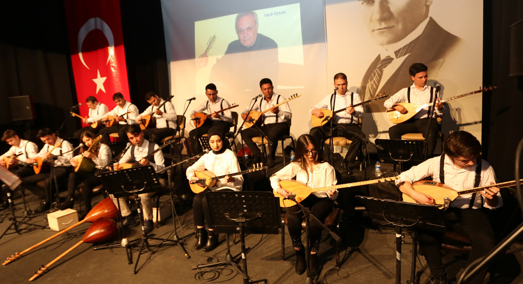 USTALARA TAŞ ÇIKARTTILAR