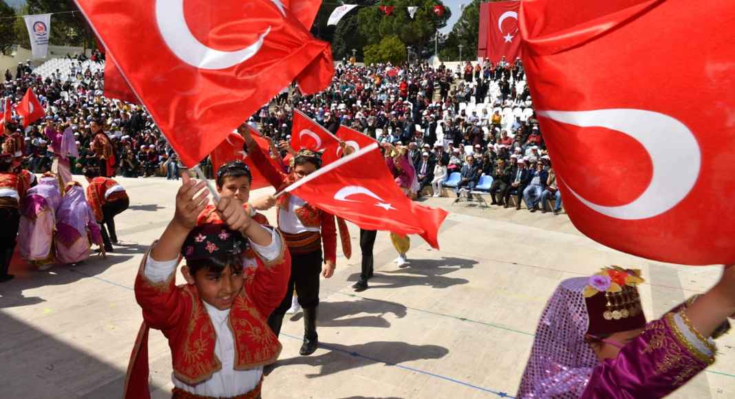 DENİZLİ’DE 23 NİSAN COŞKUSU