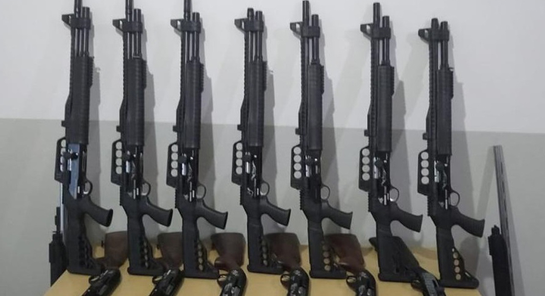 ÇİVRİL’DE SİLAHLARI SATAMADI!..