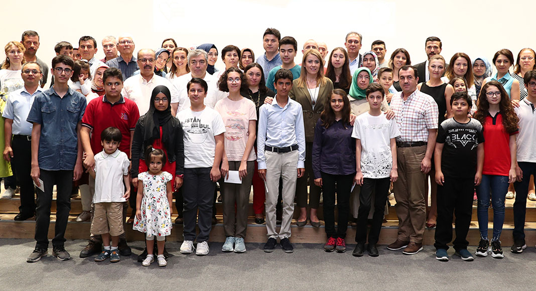 DOĞAN’DAN BAŞARILI ÖĞRENCİLERE ÖDÜL