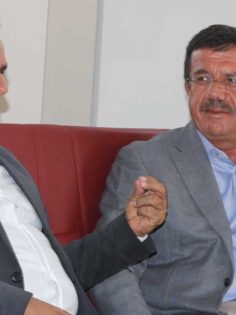 ZEYBEKCİ’DEN ÇAL’A “DOST” ZİYARETİ