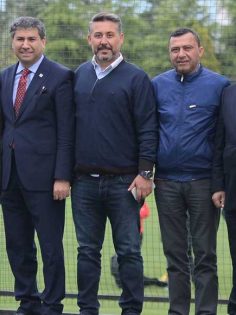 DENİZLİSPOR TEK OYUNCU ALACAK