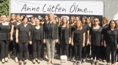 MERKEZEFENDİ’NİN KADINLARI SİYAHA BÜRÜNDÜ