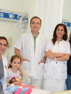 MİNİK HASTALARA MORAL OLDULAR