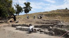 TABAE ANTİK KENT GÜN IŞIĞINA ÇIKARTILIYOR