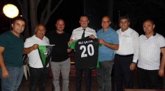 HOROZ İLE FUTBOL KÖPRÜSÜ KURMAK İSTİYORLAR