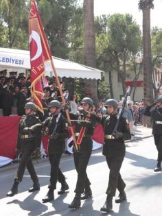 DENİZLİ’DE 30 AĞUSTOS ZAFER BAYRAMI COŞKUSU