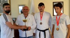 ALTIN MADALYA İLE DÖNDÜLER