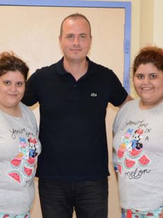 OBEZİTE İKİZLER SAĞLIĞINA KAVUŞTU