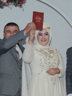 SARAYKÖY’DE ÖZBAŞ ÇİFTLERİN MUTLULUĞA ORTAK OLUYOR