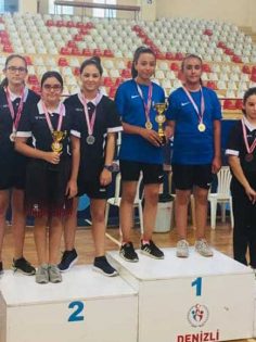 MASA TENİSİNDE ŞAMPİYONLAR BELLİ OLDU