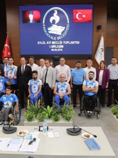 BAŞKAN ÖRKİ’YE ŞAMPİYONLUK KUPASI