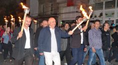 TARİHİ SOKAKLAR MEŞALELERLE AYDINLANDI