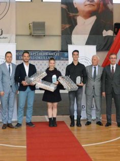 MİLLİ CİMNASTİKÇİLER ÖĞRENCİLERLE BULUŞTU