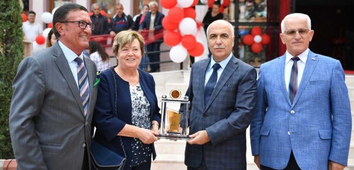 FEVZİ TOKAT ORTAOKULU TÖRENLE AÇILDI