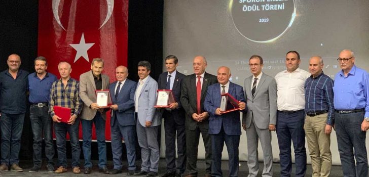 DENİZLİ’DE SPORUN ENLERİNE ÖDÜL