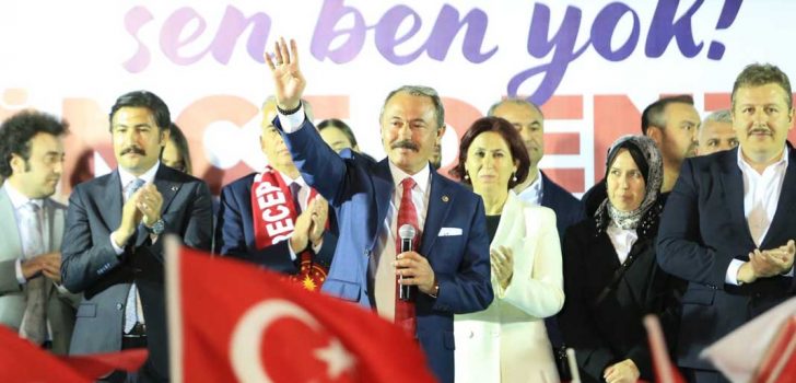 AY-YILDIZIN ALTINDA KENETLENELİM!