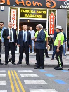 DENİZLİ’DE YAYA GEÇİDİ NÖBETİ