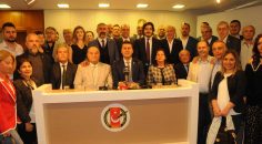 İYİ PARTİ YENİ YÖNETİMİNİ TANITTI