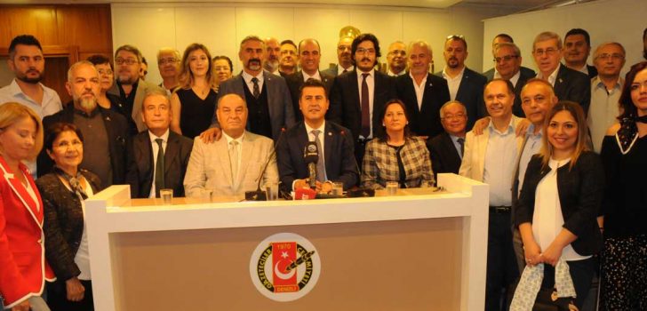 İYİ PARTİ YENİ YÖNETİMİNİ TANITTI