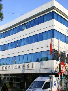 ÖZEL EGE HASTANESİ YOLUNA YENİ ADIYLA DEVAM EDİYOR