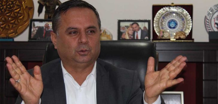 ÇAL’DA BAŞKAN AKCAN, “ARTIK BEN YOKUM”