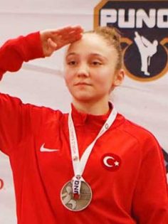 ﻿DAMLA SU AVRUPA BİLETİNİ KAPTI