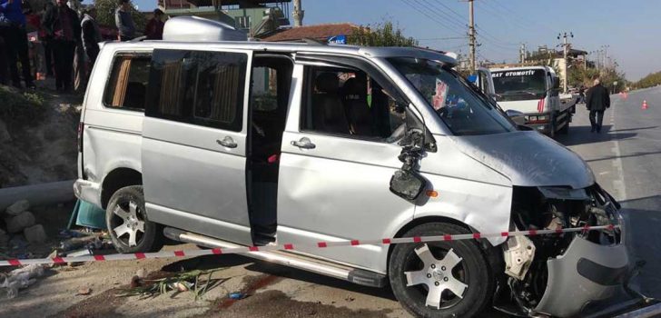 DENİZLİ’DE KAZA: 1 ÖLÜ, 4 YARALI