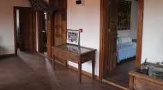 KONAK KAPILARINI SANATÇILARA AÇIYOR