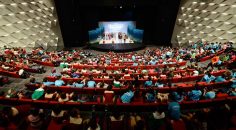 EGE’NİN EN BÜYÜK KÜLTÜR MERKEZİ ONBİNLERİ AĞIRLIYOR