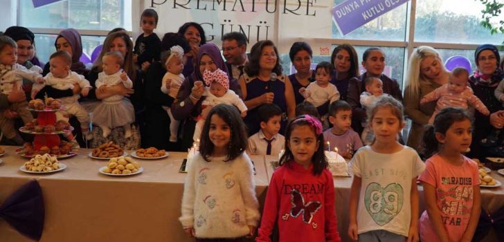 PAÜ’DE DÜNYA PREMATÜRE GÜNÜ KUTLANDI