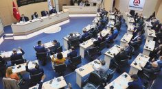 BAŞKAN ŞEVİK’TEN VEFA ÖRNEĞİ