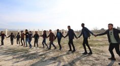 ANTİK KENTTE YÖRESEL OYUNLAR VE HALAY