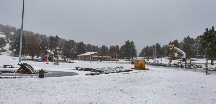 TELEFERİK VE BAĞBAŞI YAYLASI BEYAZA BÜRÜNDÜ