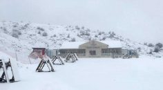 DENİZLİ KAYAK MERKEZİ BEYAZA BÜRÜNDÜ