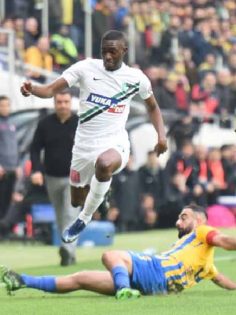 DENİZLİSPOR FIRSAT TEPTİ: 2-2