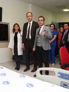 REKTÖR BAĞ HASTANEDE İNCELEME YAPTI