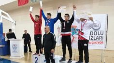 SARAYKÖYLÜ GÜREŞÇİLERDEN DERECE