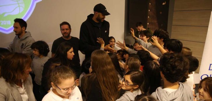 BASKETBOLCULARA YOĞUN İLGİ